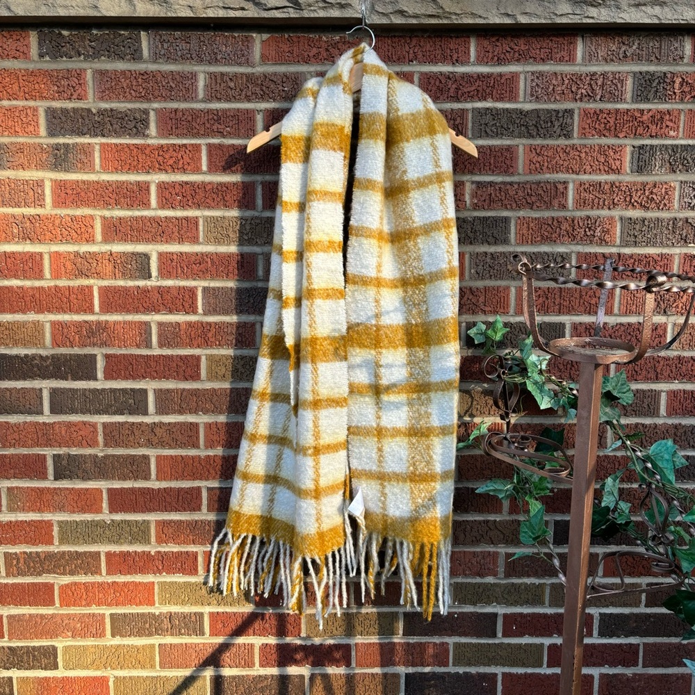LOFT Mustard Yellow and White Oblong Thick Fringe Scarf